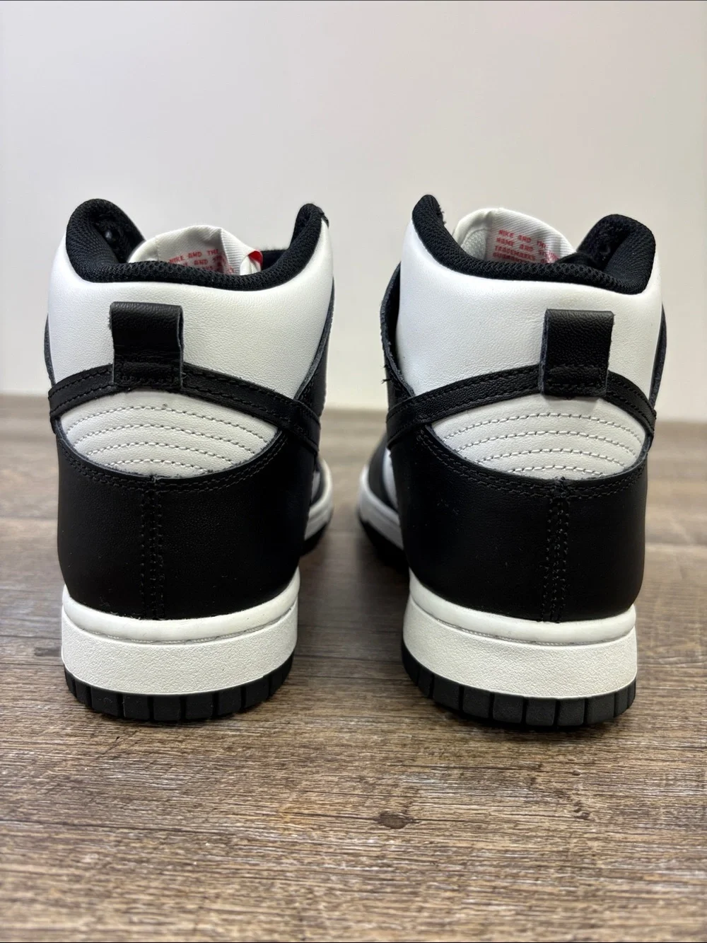 Nike Dunk High Women’s 7.5 Panda White Black Sneakers DD1869-103